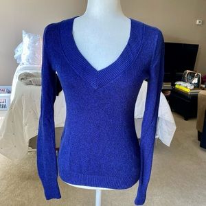Express V-neck marled blue sweater, size medium